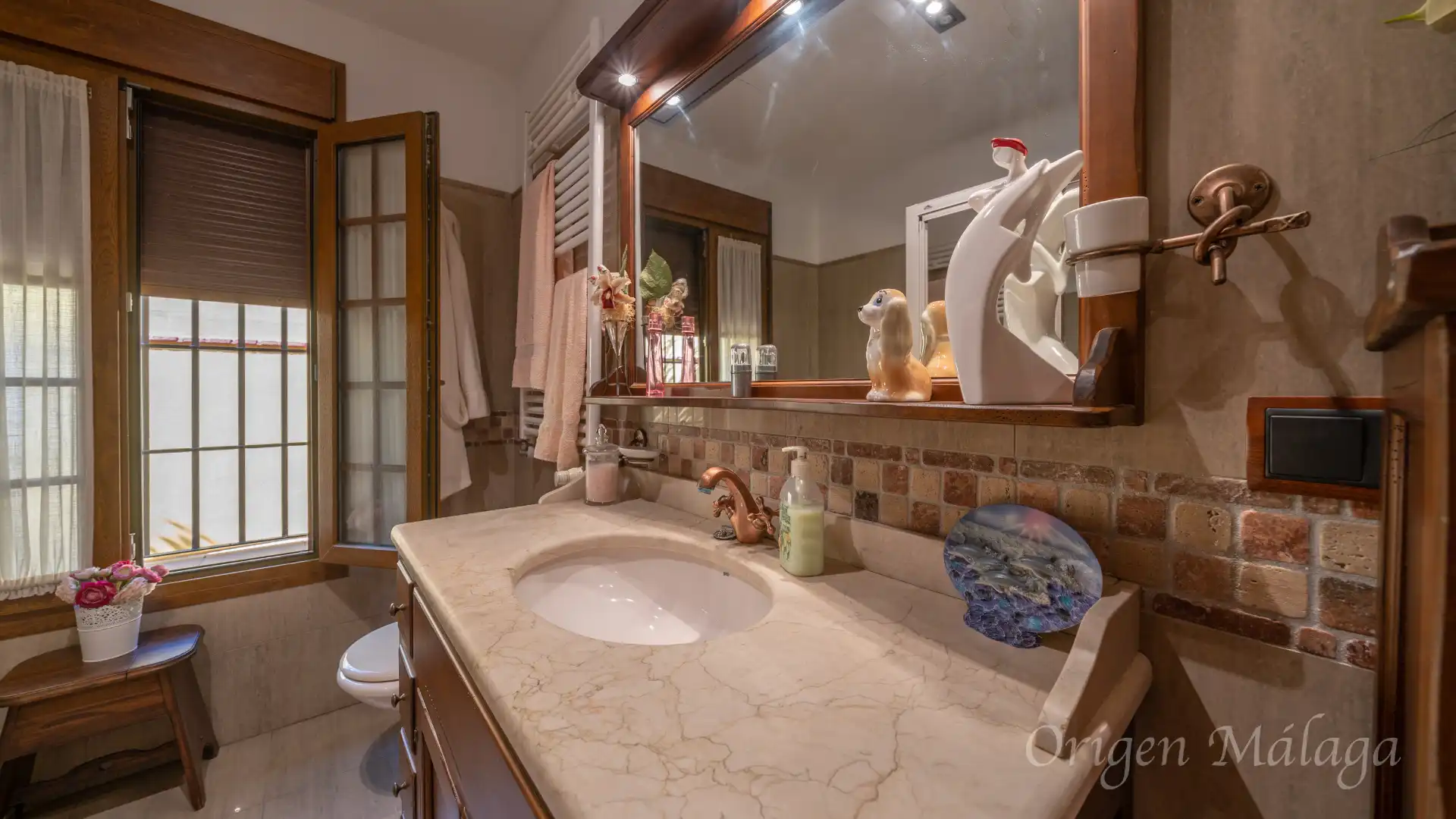 Baño de Casa o chalet en venta en Alhaurín de la Torre con Aire acondicionado, Calefacción y Jardín privado