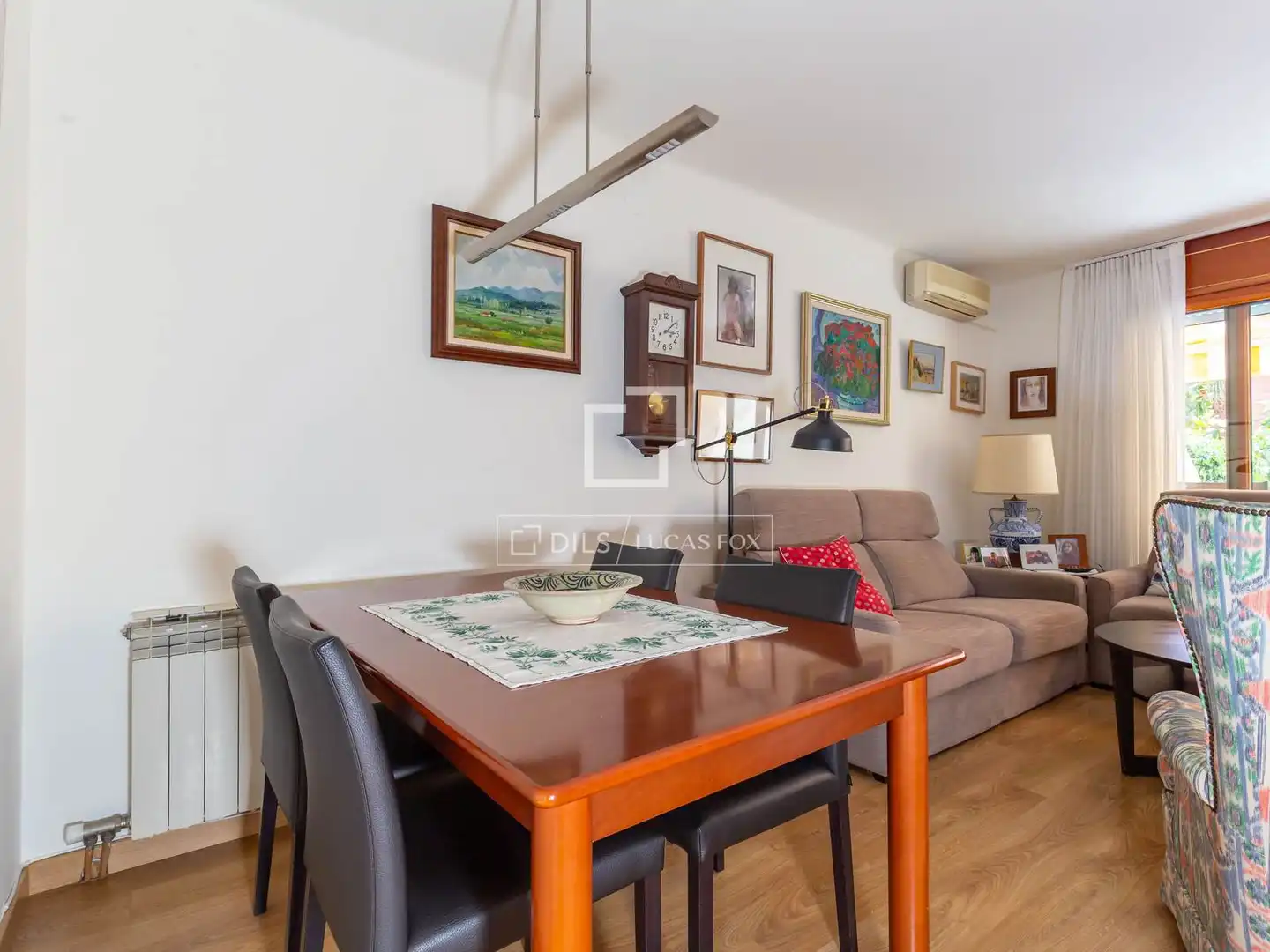 Comedor de Casa o chalet en venta en Sant Just Desvern con Aire acondicionado, Calefacción y Jardín privado