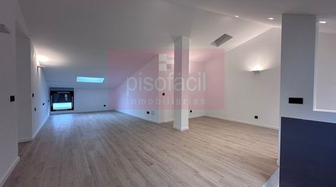 En venta tercera planta con bajo cubierta, 5 dormitorios y 3 baños a un paso de la Muralla