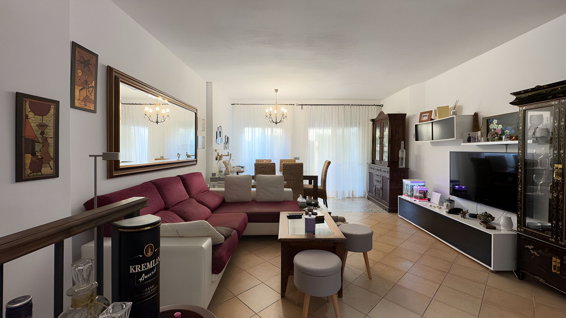 Living room of Single-family semi-detached for sale in Estepona  with Terrace, Swimming Pool and Community pool