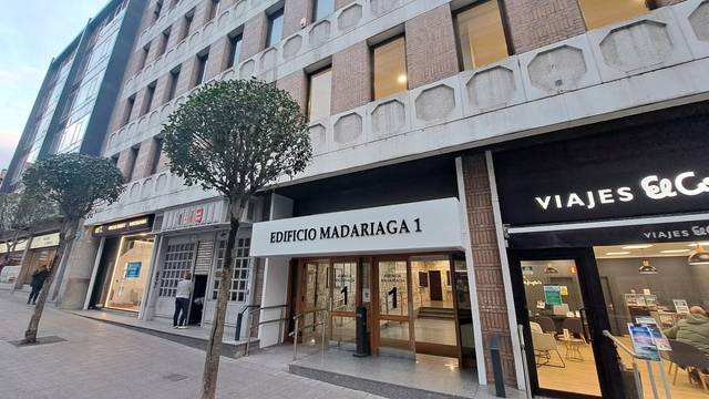 Oficina en Alquiler en Madariaga Etorbidea, 1 en San Pedro de Deusto - La Ribera