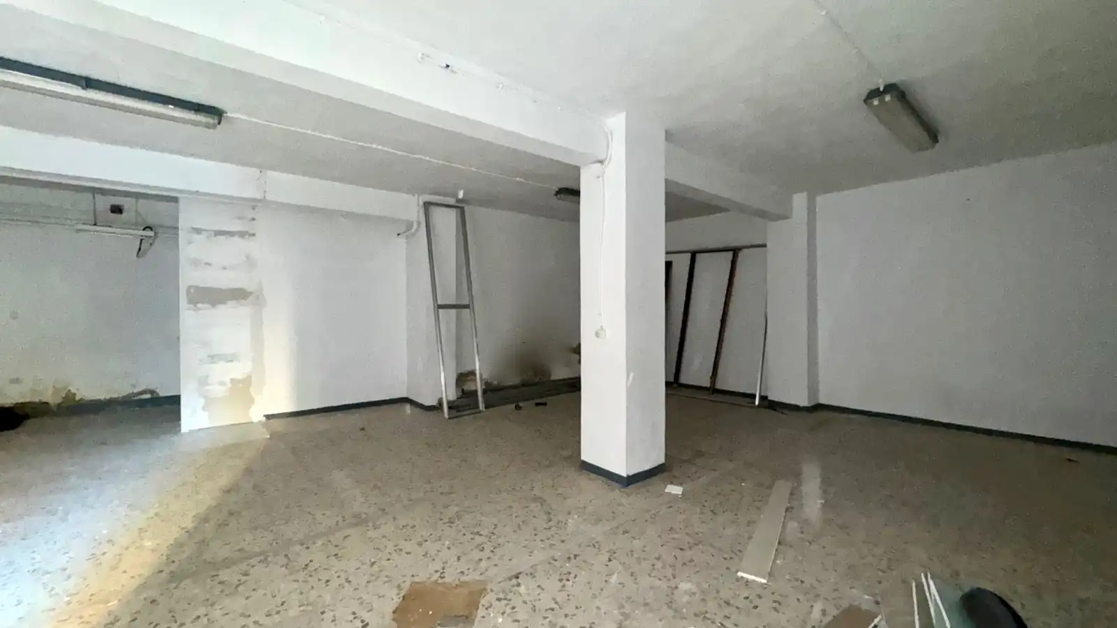 Business premises for sale in Calle Abilio Rodríguez Rosillo 2, imagen 5
