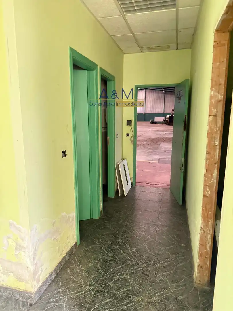 Nau industrial de lloguer en Venta de Baños