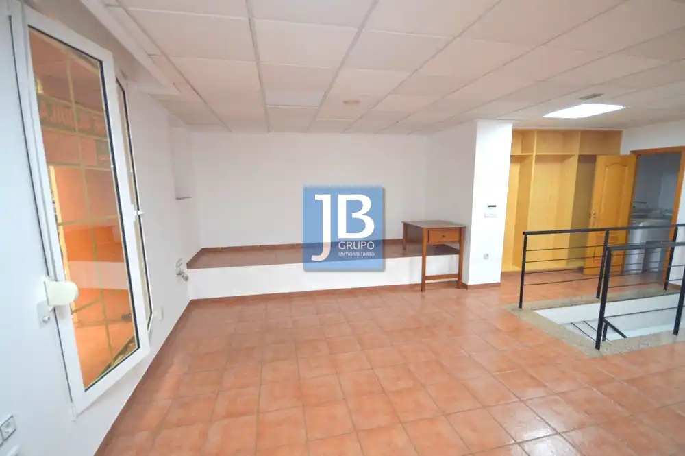 Local comercial de lloguer a Plaça de la Bassa, imagen 17