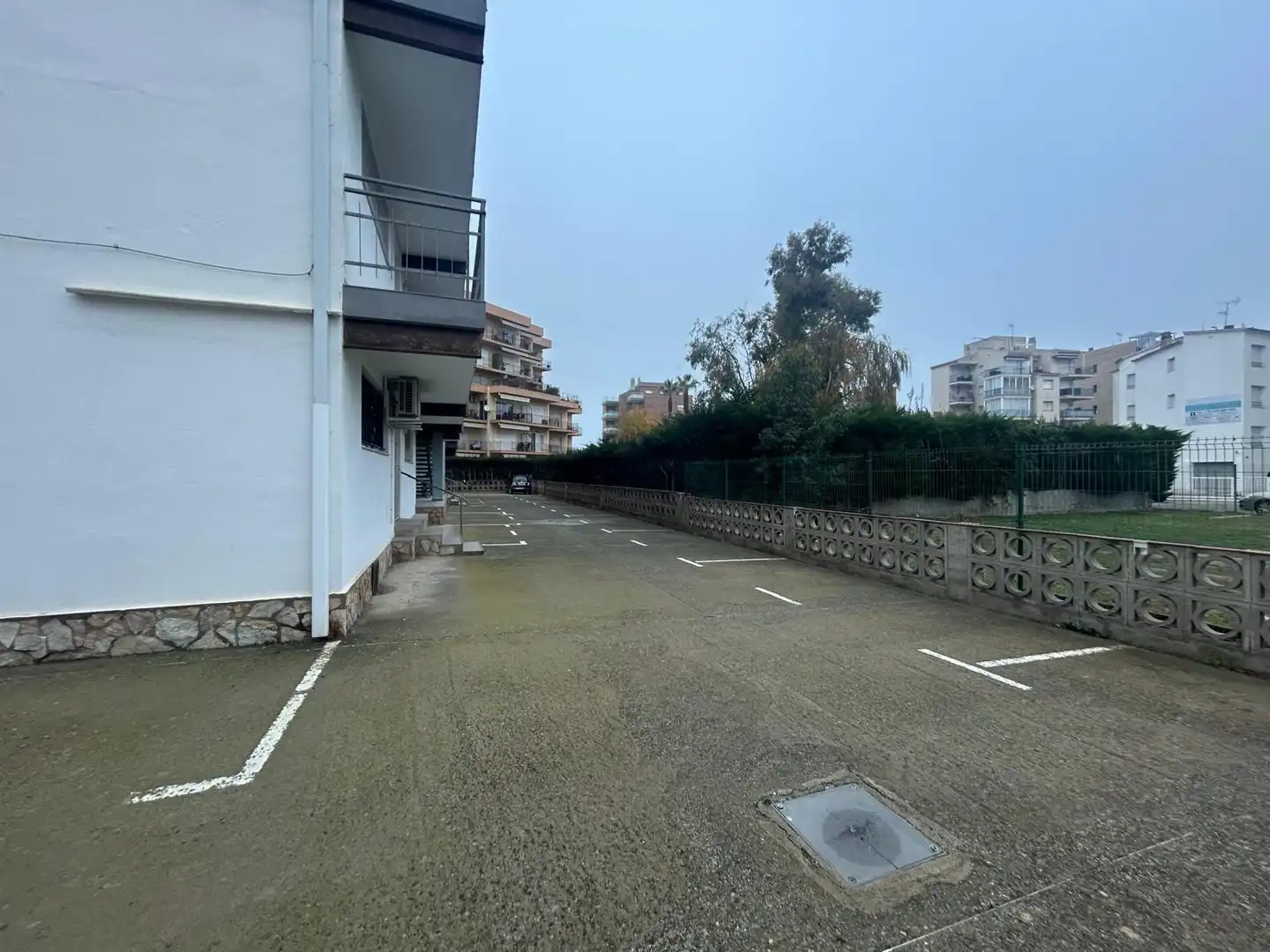 Parking de Apartamento en venta en Roses con Aire acondicionado, Calefacción y Jardín privado