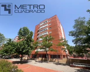 Vista exterior de Pis en venda en Fuenlabrada amb Calefacció i Traster