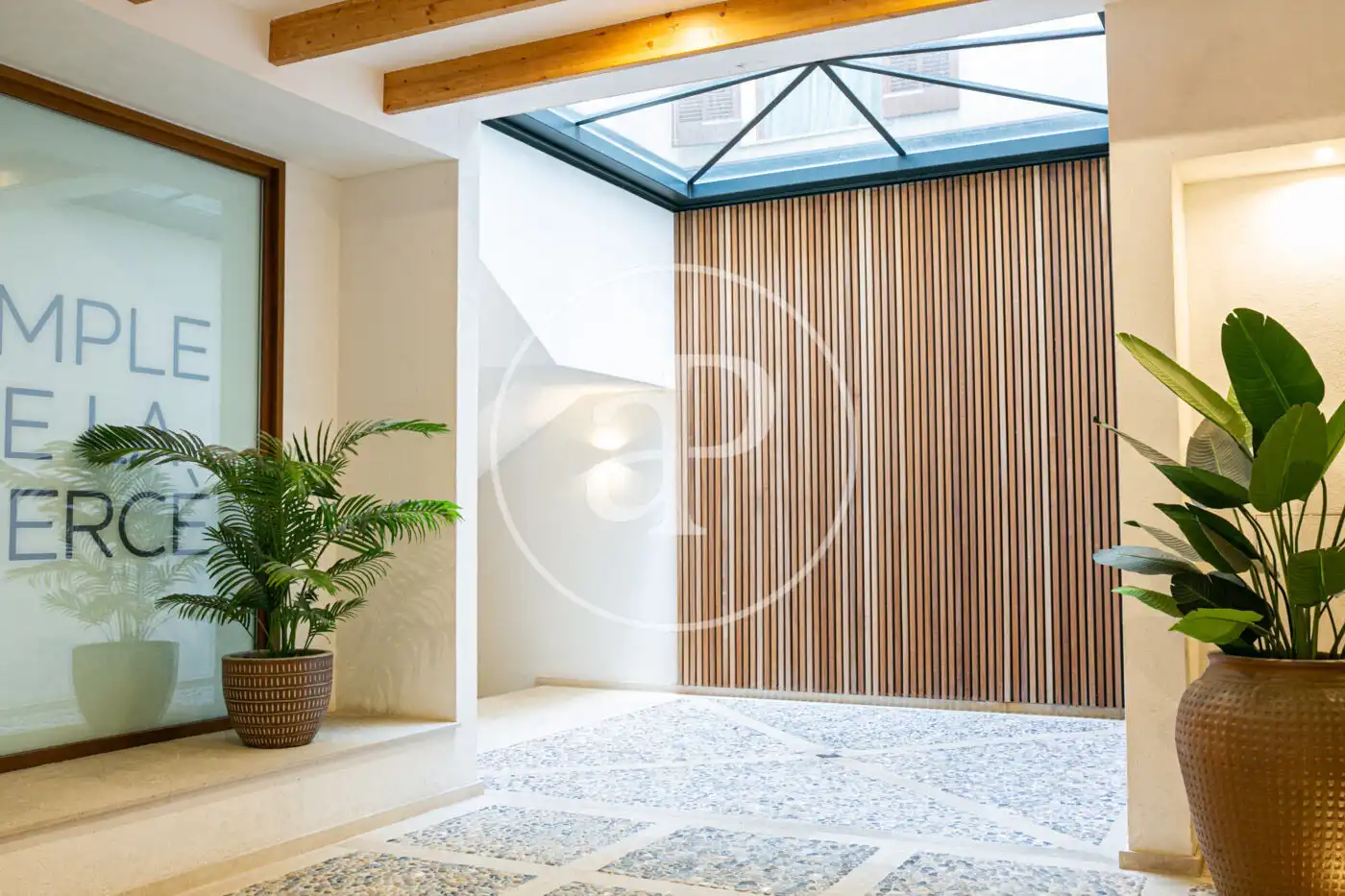 Flat for rent in Carrer Ample de la Mercè, El Mercat