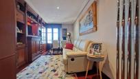 Living room of Flat for sale in Bilbao   with Terrace and Balcony