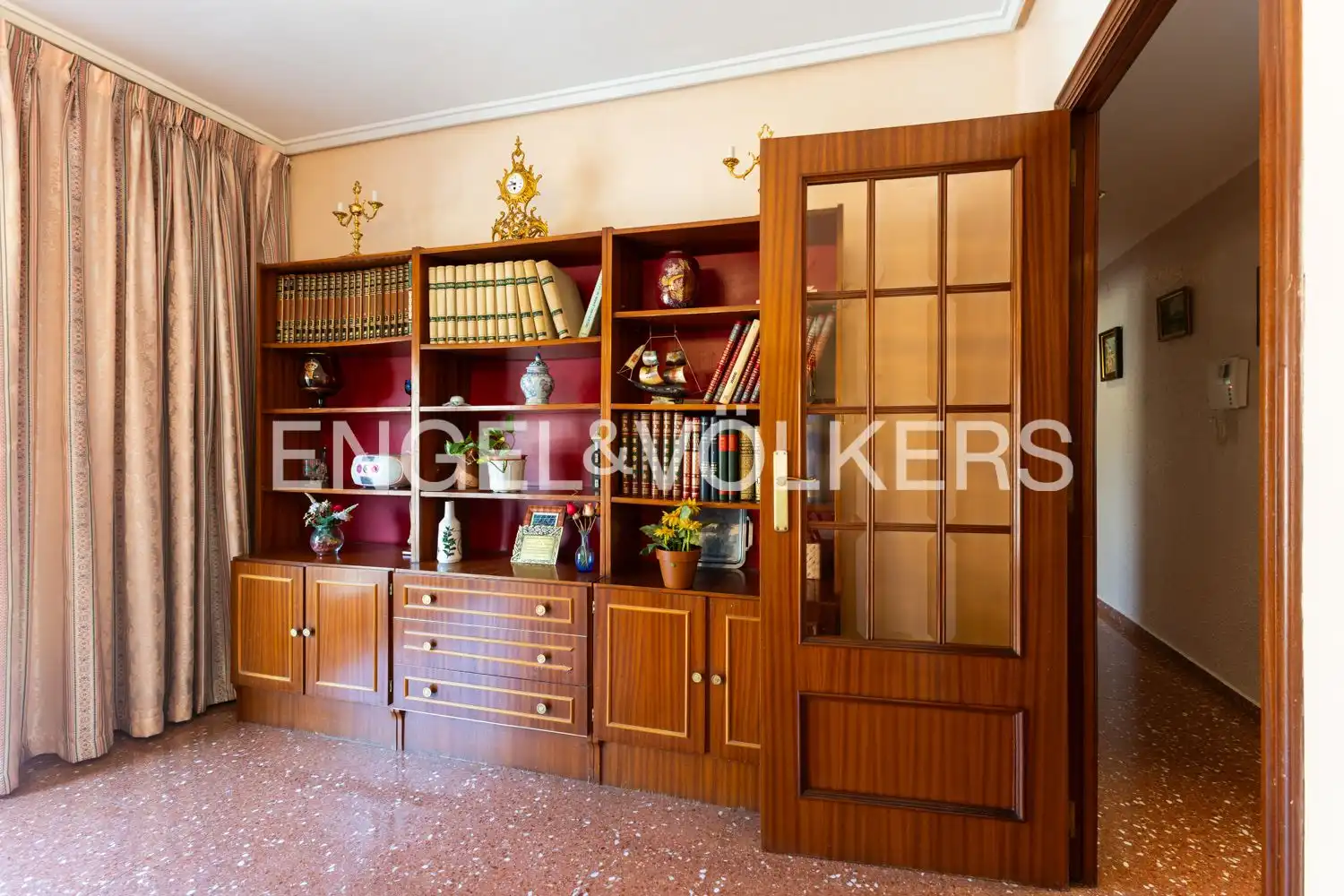 Piso en venta en Valencia con Calefacción y Balcón