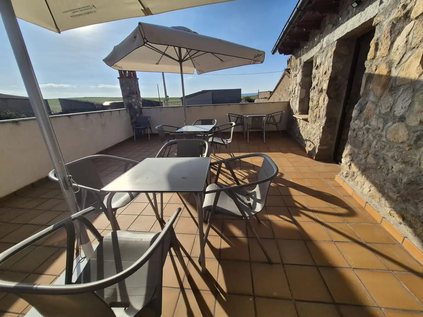 Terrassa de Casa o xalet de lloguer en Gemuño amb Calefacció, Jardí privat i Terrassa