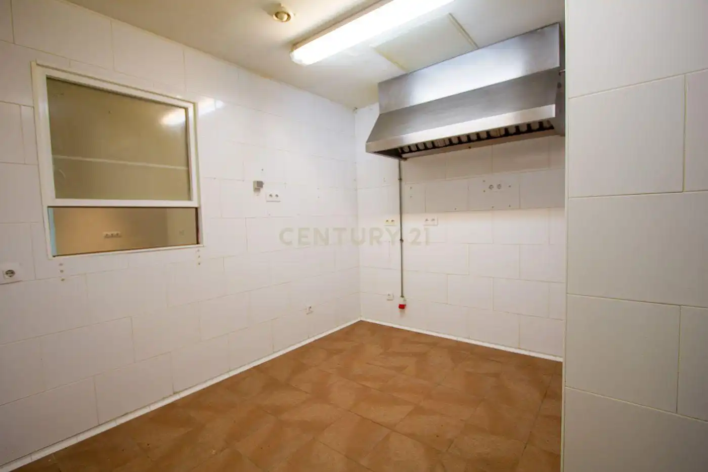Cuina de Local en venda en Majadahonda amb Aire condicionat