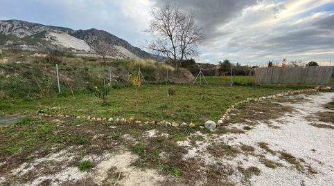 Bonita finca rústica de regadío con CARAVANA INCLUIDA  ,con casi 3,000 m2 y en unas de las mejores zonas de Dúrcal, cerquita del p
