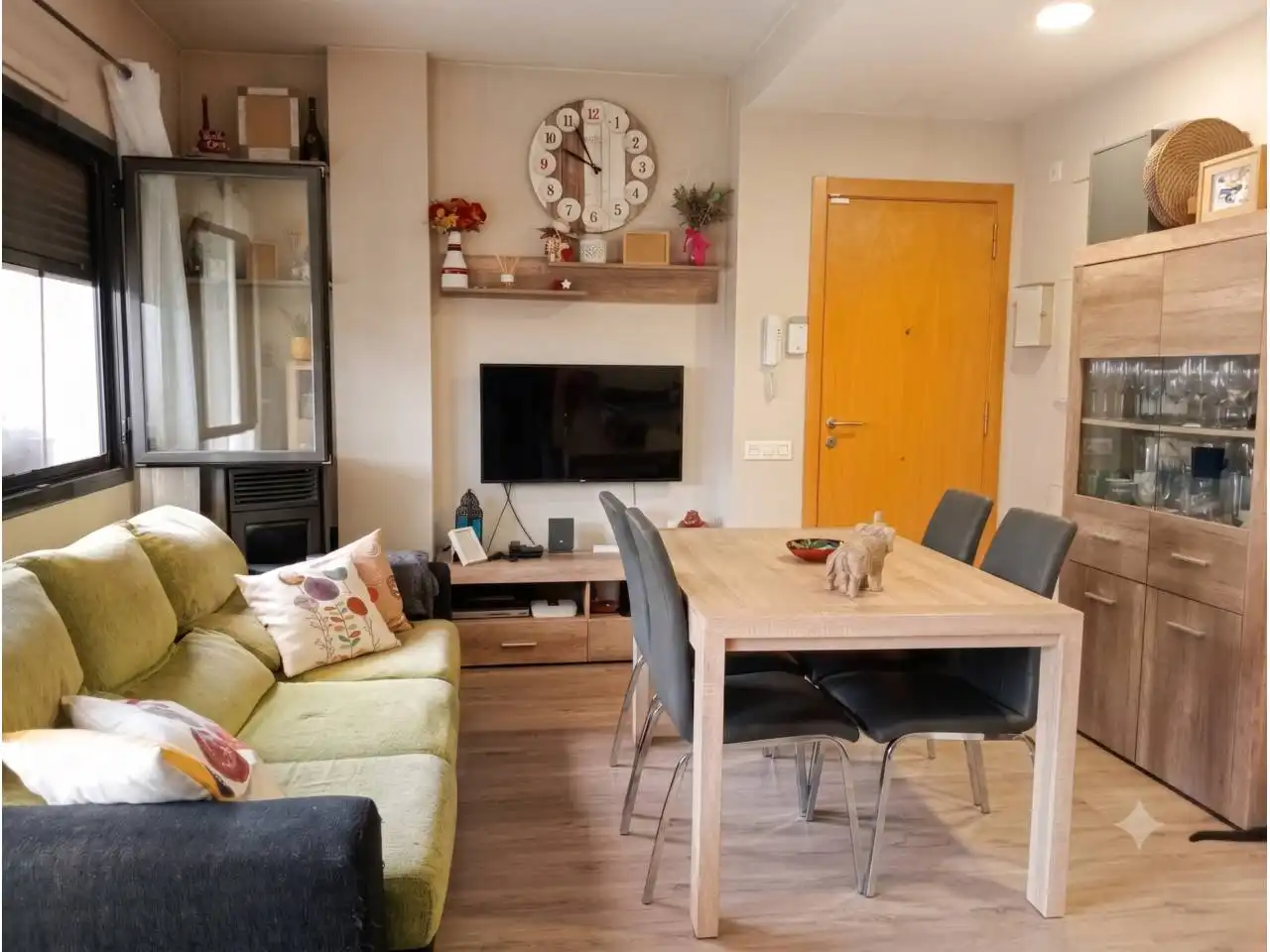 Sala de estar de Piso en venta en Gironella con Calefacción, Jardín privado y Parquet