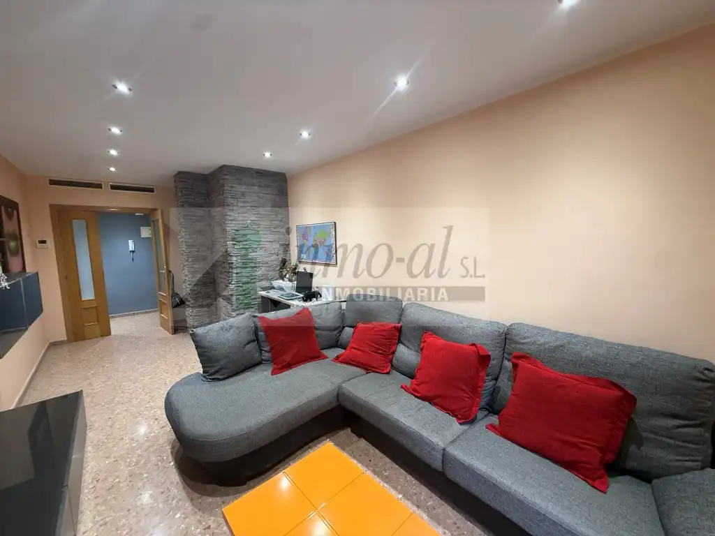 Appartamento con balcone in vendita a Calle Santo Tomas, imagen 2