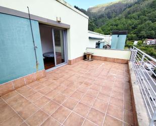 Terrassa de Casa adosada en venda en Barakaldo  amb Calefacció, Parquet i Terrassa