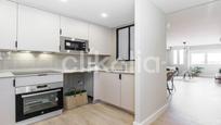 Kitchen of Flat for sale in  Sevilla Capital  with Air Conditioner