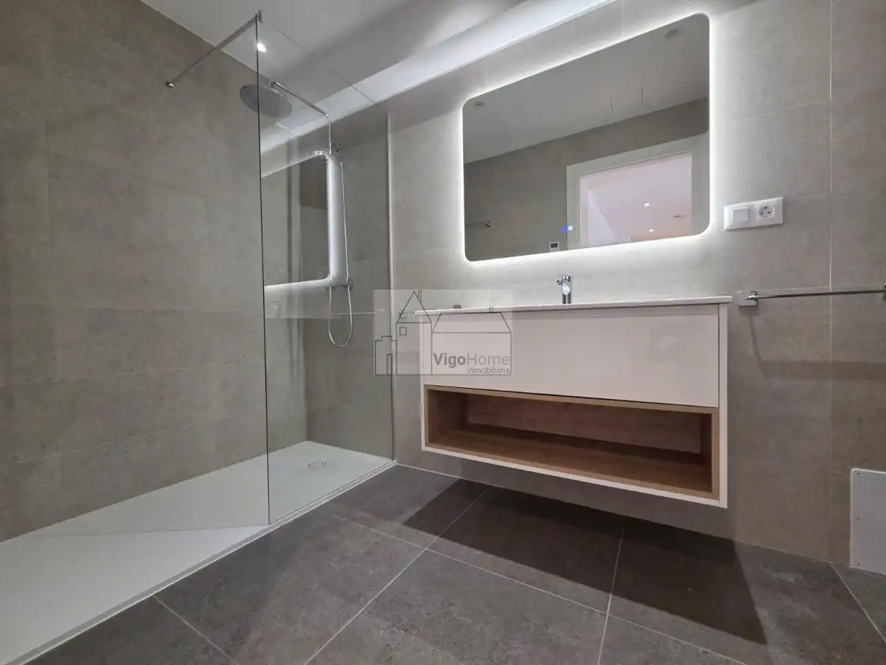 Flat for rent in ROSALIA DE CASTRO, 61, Centro - Areal
