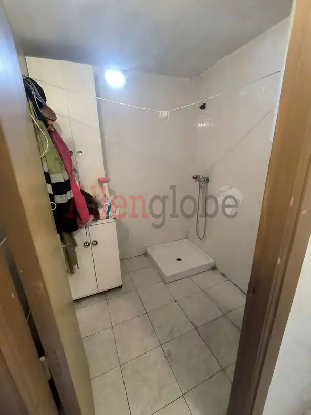 Baño de Nave industrial en venta en Illas