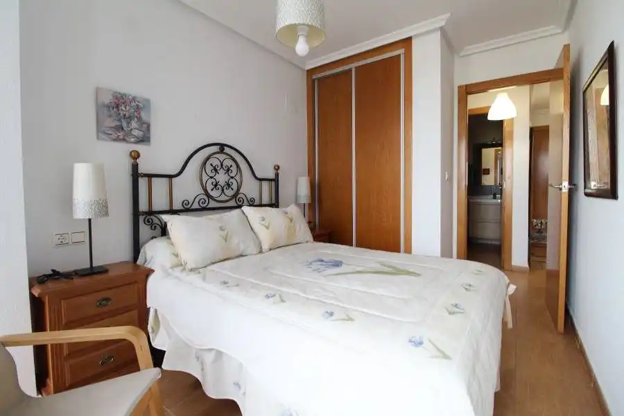 Bedroom of Flat for rent in Torrevieja  with Air Conditioner, Heating and Terrace