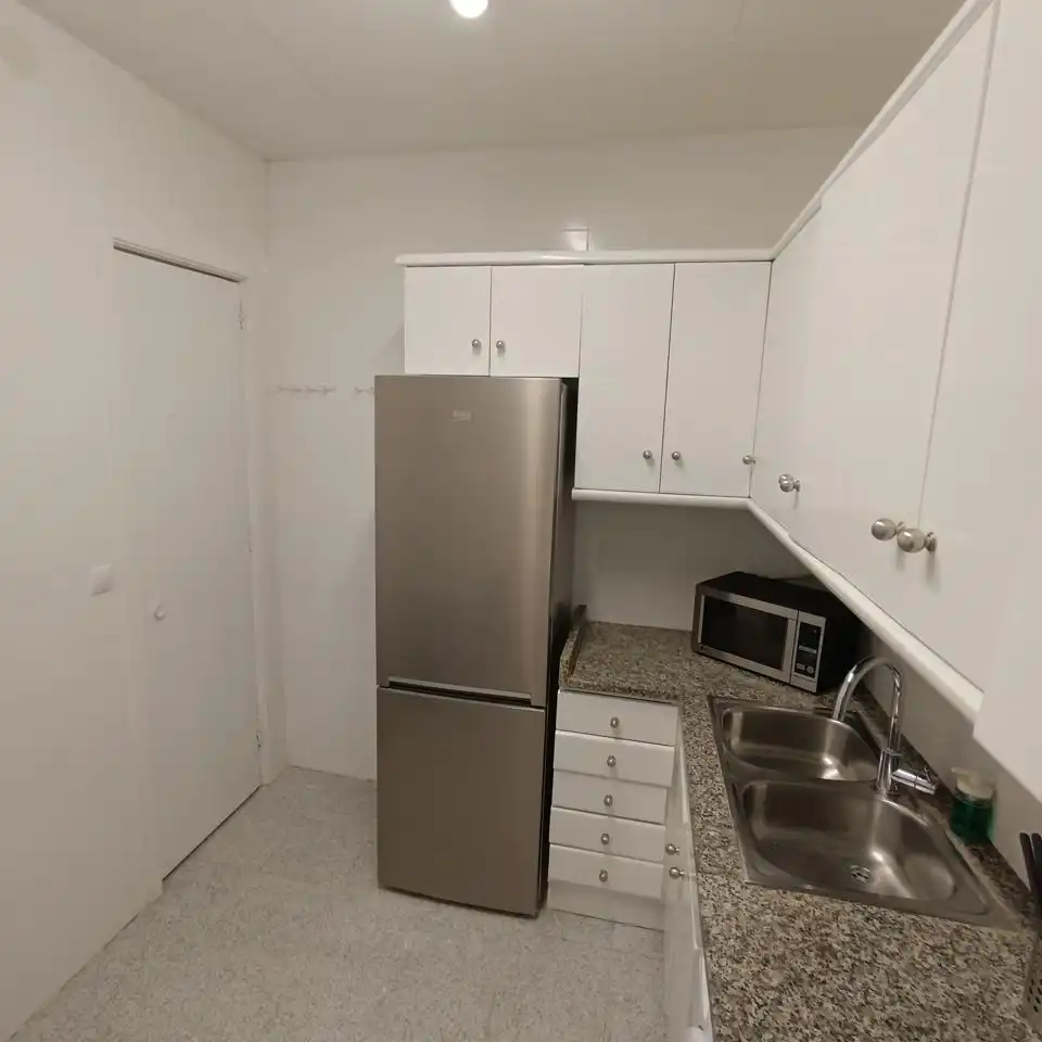Cocina de Piso en venta en Barcelona con Parquet, Trastero y Amueblado