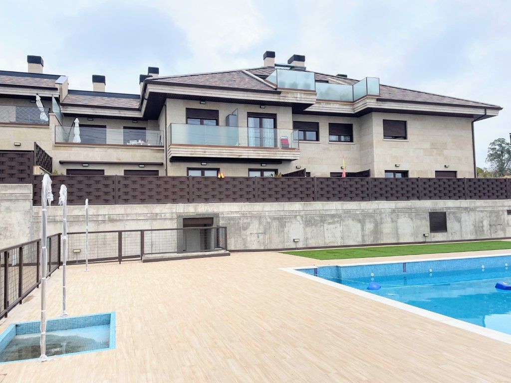 Piscina de Pis de lloguer en Galapagar amb Forn, Microones i Es permeten mascotes