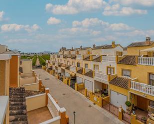 Vista exterior de Casa o xalet en venda en Orihuela amb Jardí privat i Terrassa