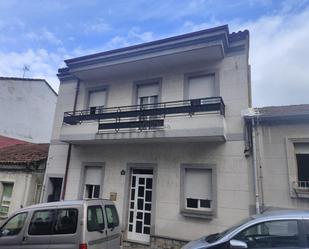 Vista exterior de Casa adosada en venda en Ourense Capital  amb Calefacció, Terrassa i Traster