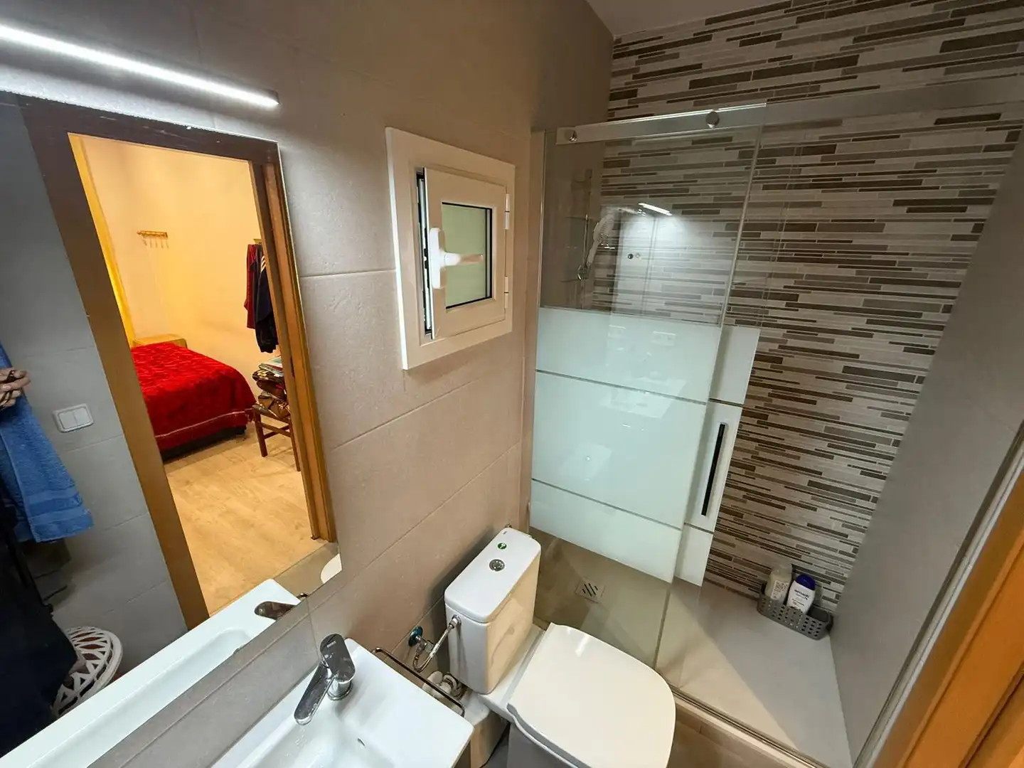 Bathroom of Flat for sale in Cornellà de Llobregat  with Heating and Terrace