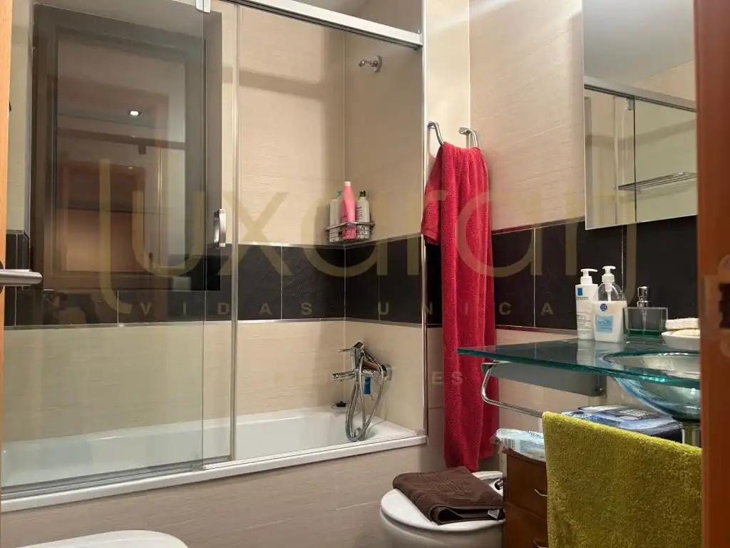 Bany de Apartament en venda en Alt Àneu, Lleida