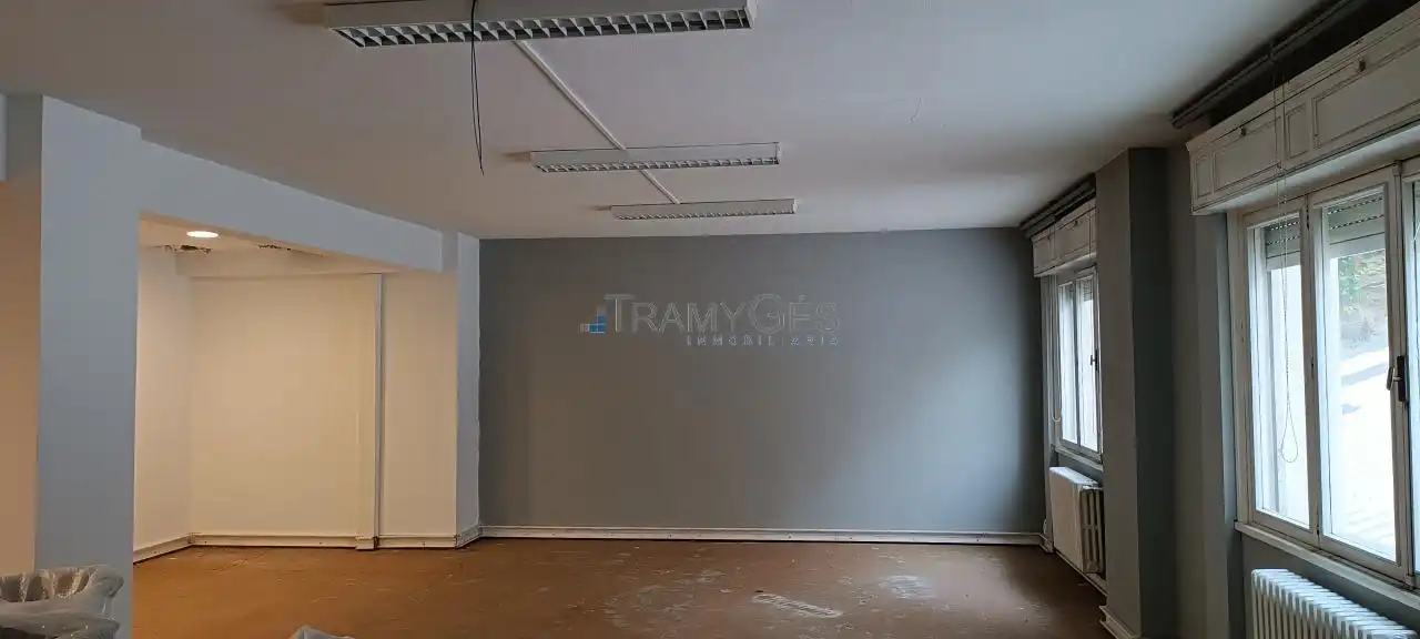 Office for sale in Vigo   with Heating