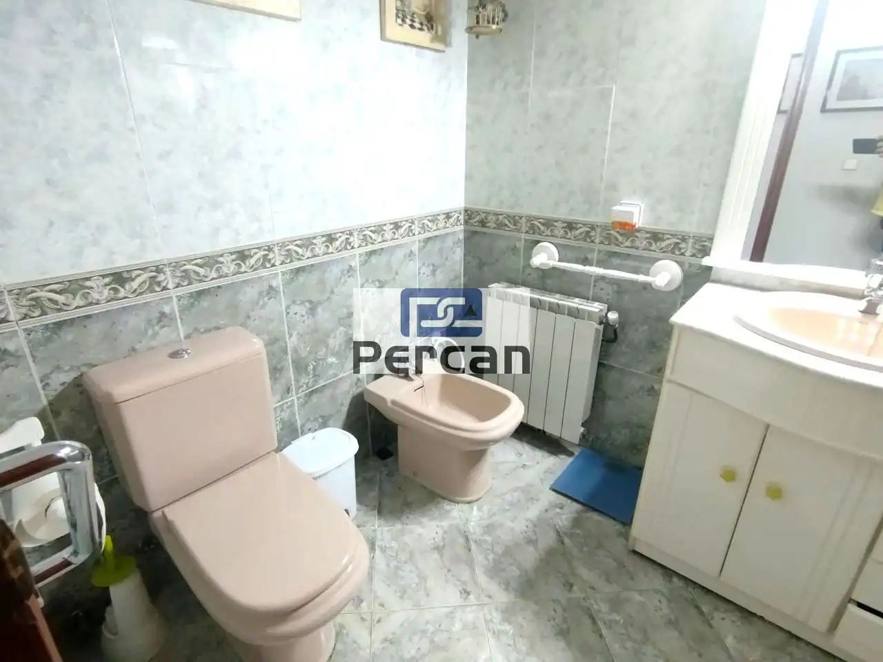 Bathroom of Houses for rent in El Campello  with Air Conditioner, Heating and Private garden