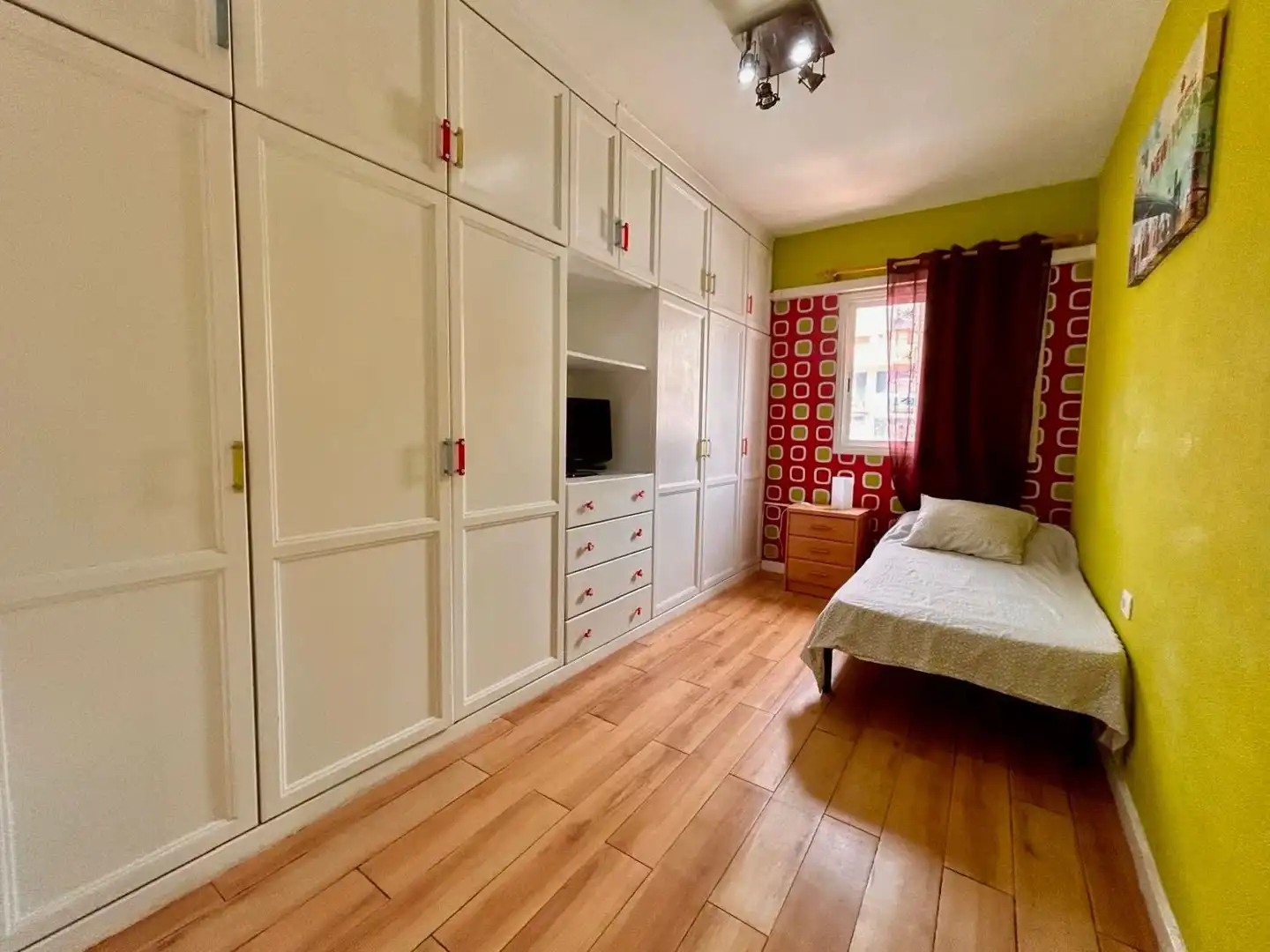 Bedroom of Flat for rent in Candelaria  with Air Conditioner, Furnished and Community pool