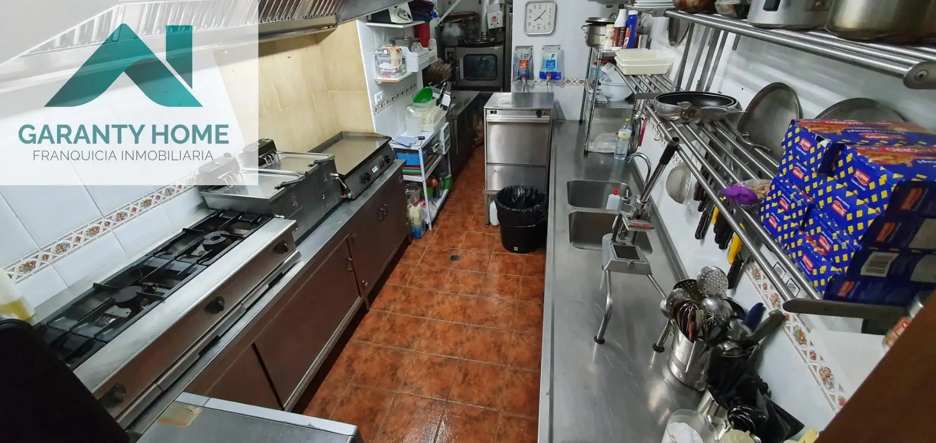 Kitchen of Commercial properties for transfer in Martos  with Air Conditioner, Terrace and Furnished