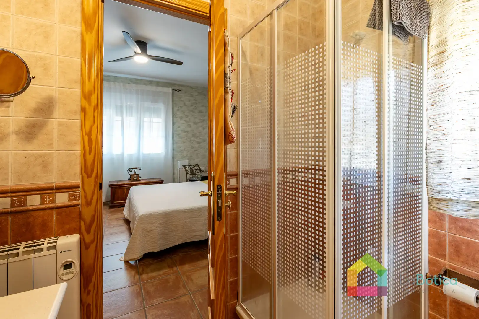 Bany de Casa o xalet en venda en Nambroca amb Aire condicionat, Calefacció i Jardí privat