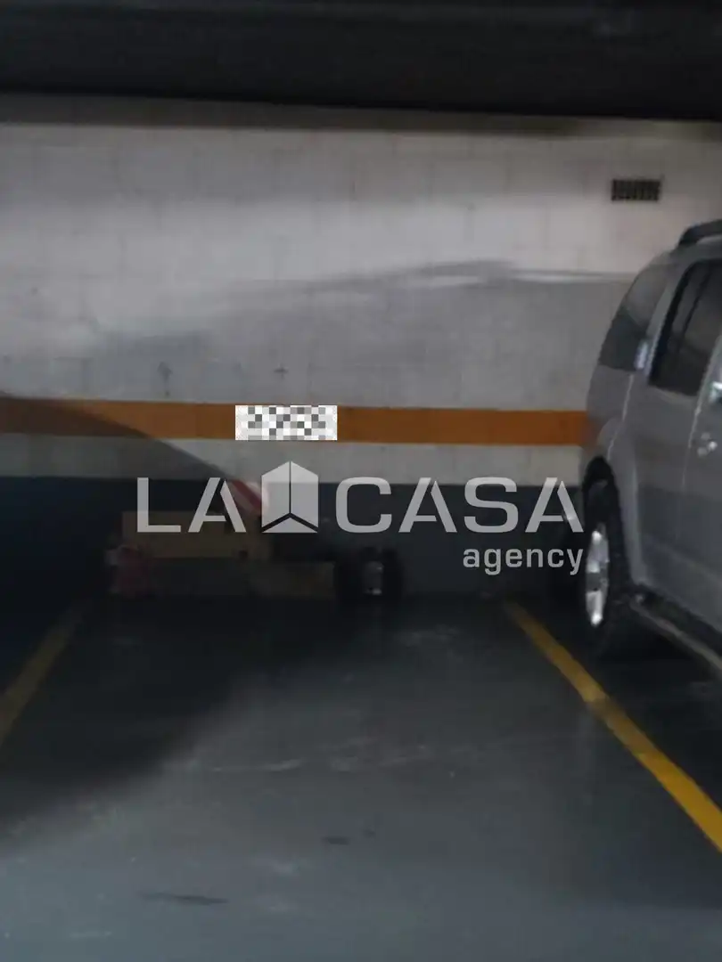 Parcheggio in vendita a Artigues - Llefià, imagen 2