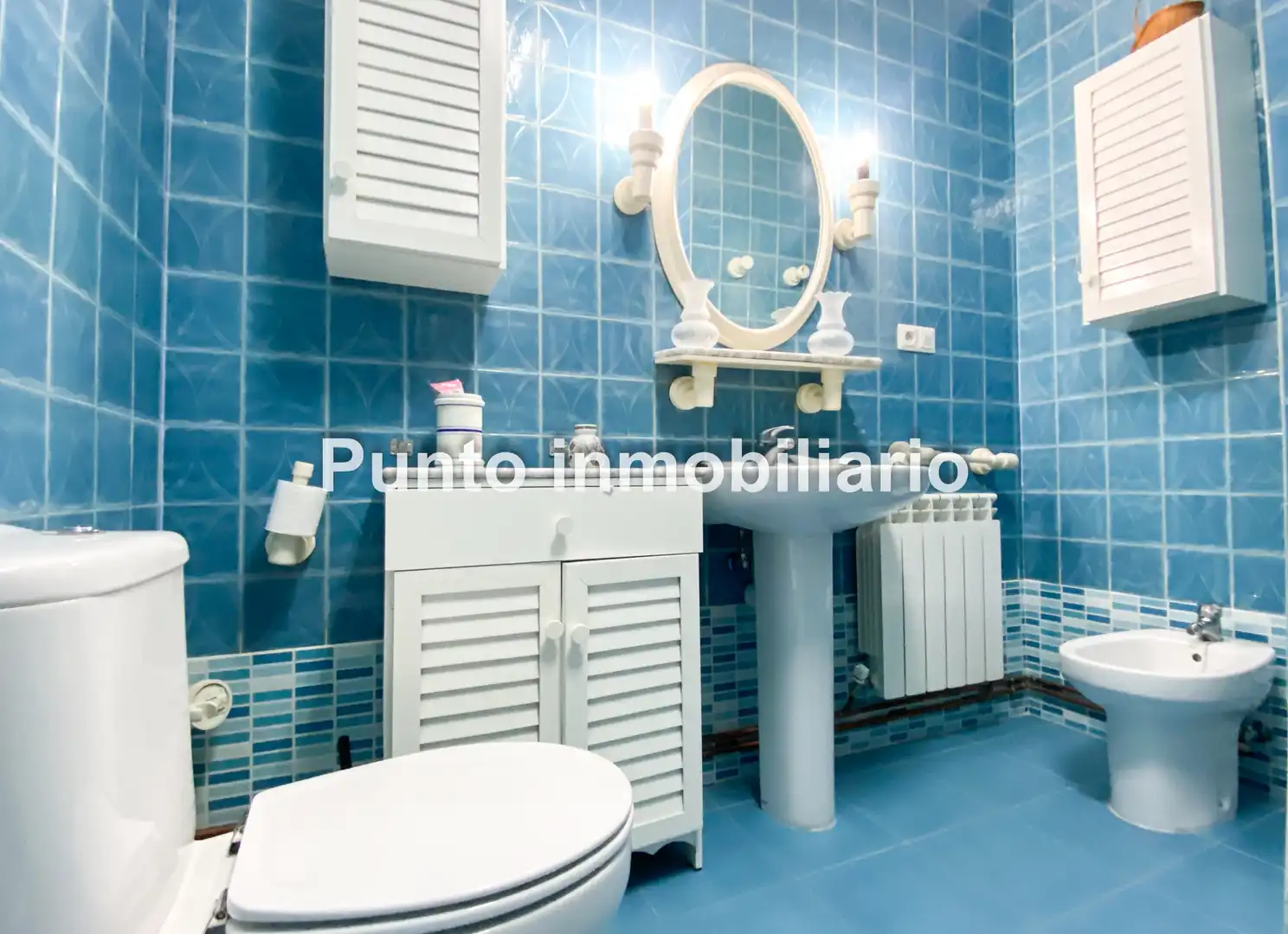 Baño de Casa adosada en venta en Tudela de Duero con Calefacción, Jardín privado y Terraza