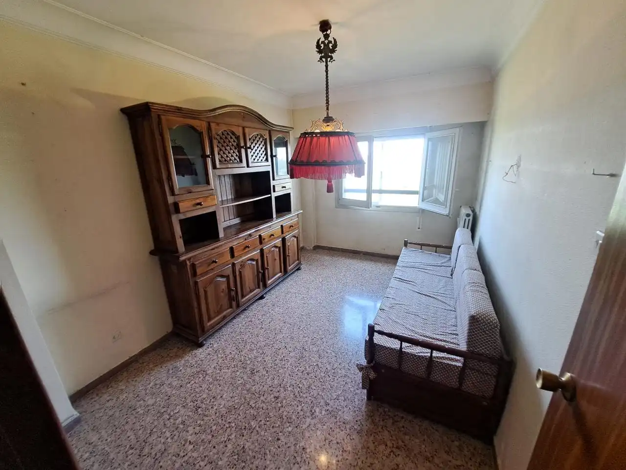 Sala d'estar de Pis en venda en Zaragoza amb Calefacció