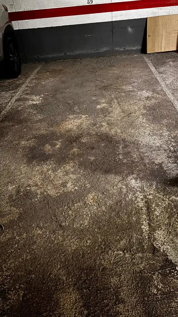 Garatge de lloguer a Carrer Veneçuela, Ocata