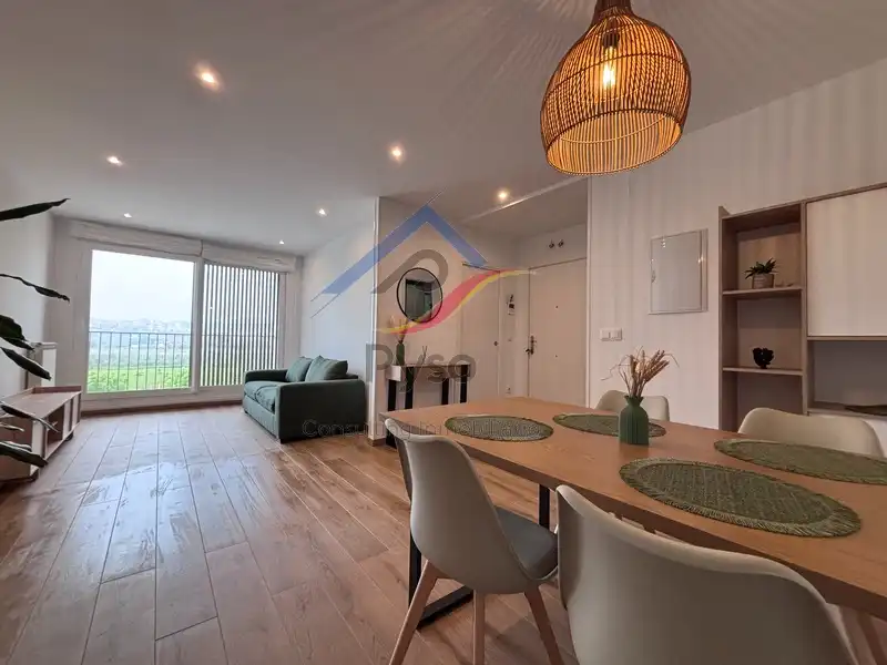 Sala de estar de Piso de alquiler en Santander con Calefacción, Amueblado y Horno