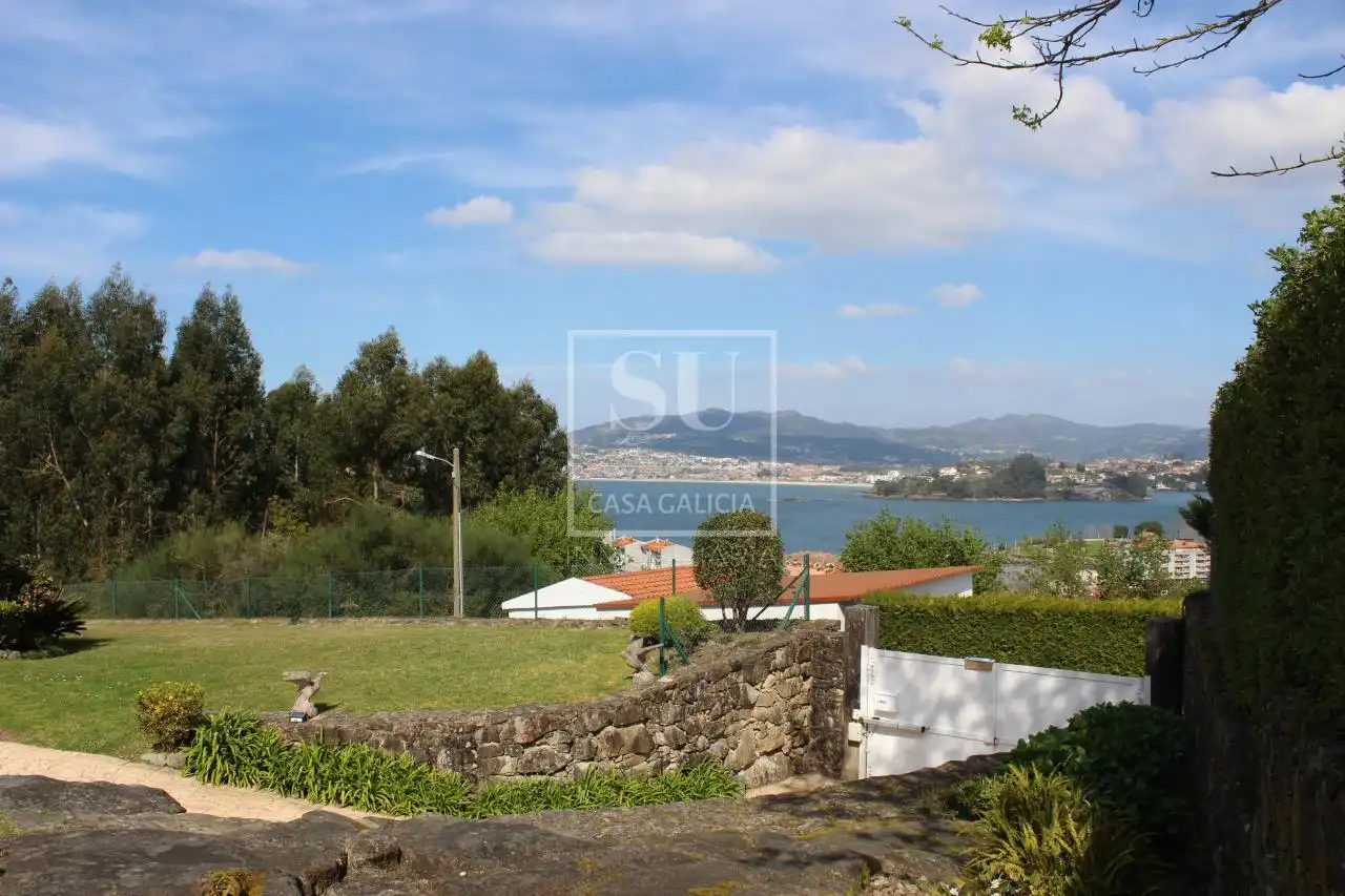 Casa o xalet en venda en Baiona amb Calefacció, Jardí privat i Terrassa