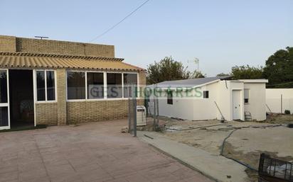 Vista exterior de Casa o xalet en venda en Chiclana de la Frontera