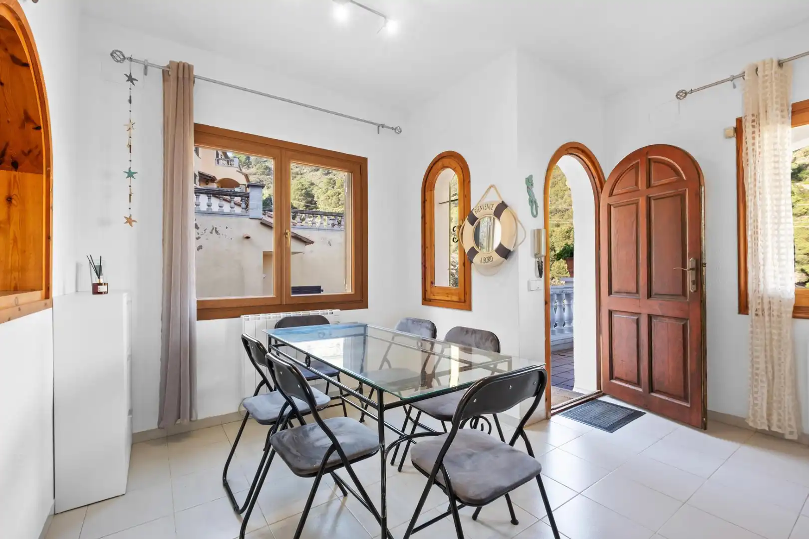 Comedor de Casa adosada en venta en Begur con Terraza, Amueblado y Jacuzzi