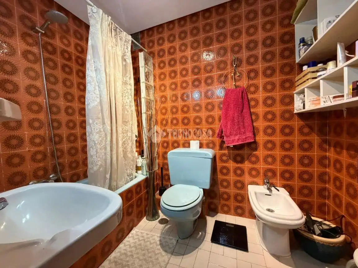 Baño de Piso en venta en Torrejón de Ardoz con Aire acondicionado y Calefacción