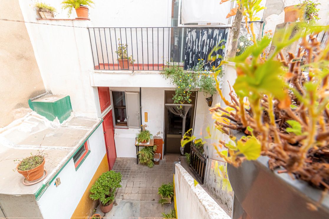 Casa adosada en venda a Carrer de Joan Prim, Lledoner