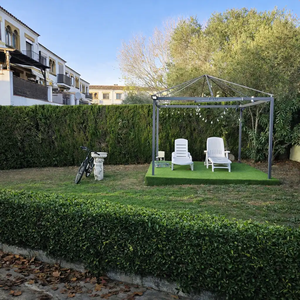 Garten von Einfamilien-Reihenhaus zum Verkauf in Cambrils mit Privatgarten, Ofen und Gemeinschaftspool