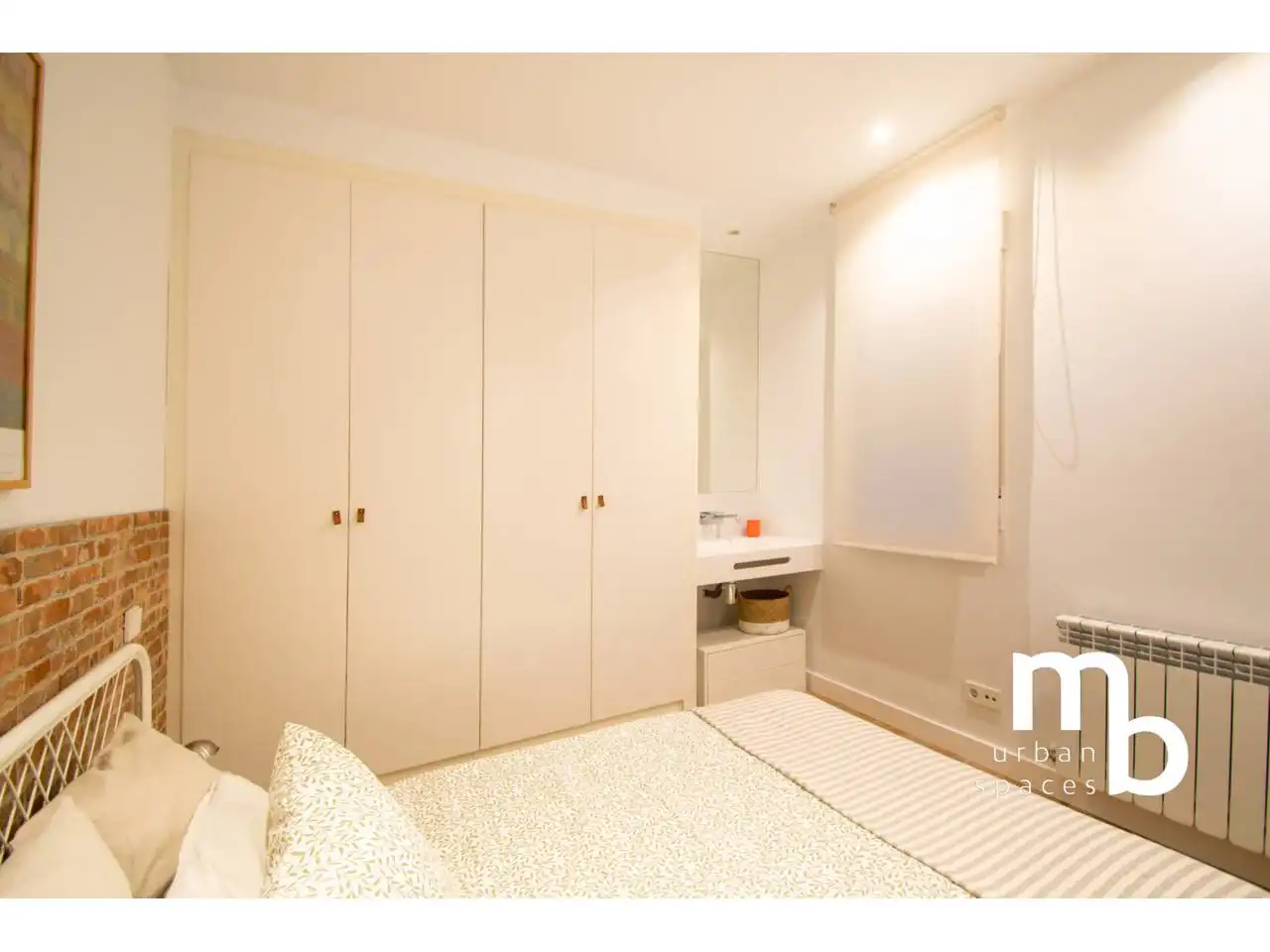Habitación de Apartamento de alquiler en Madrid con Aire acondicionado, Calefacción y Amueblado