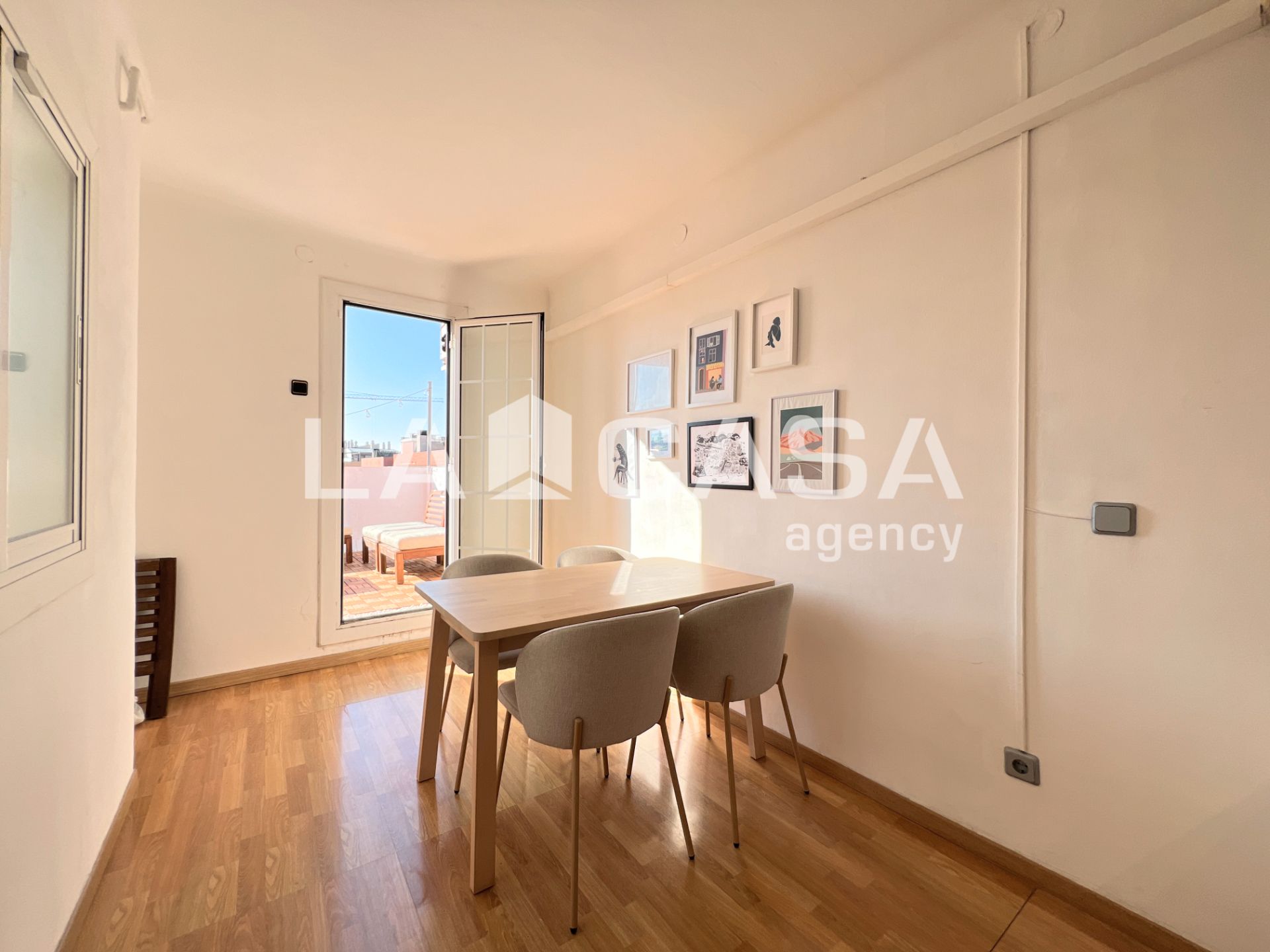 Dining room of Flat for sale in Badalona  with Air Conditioner, Terrace and Furnished