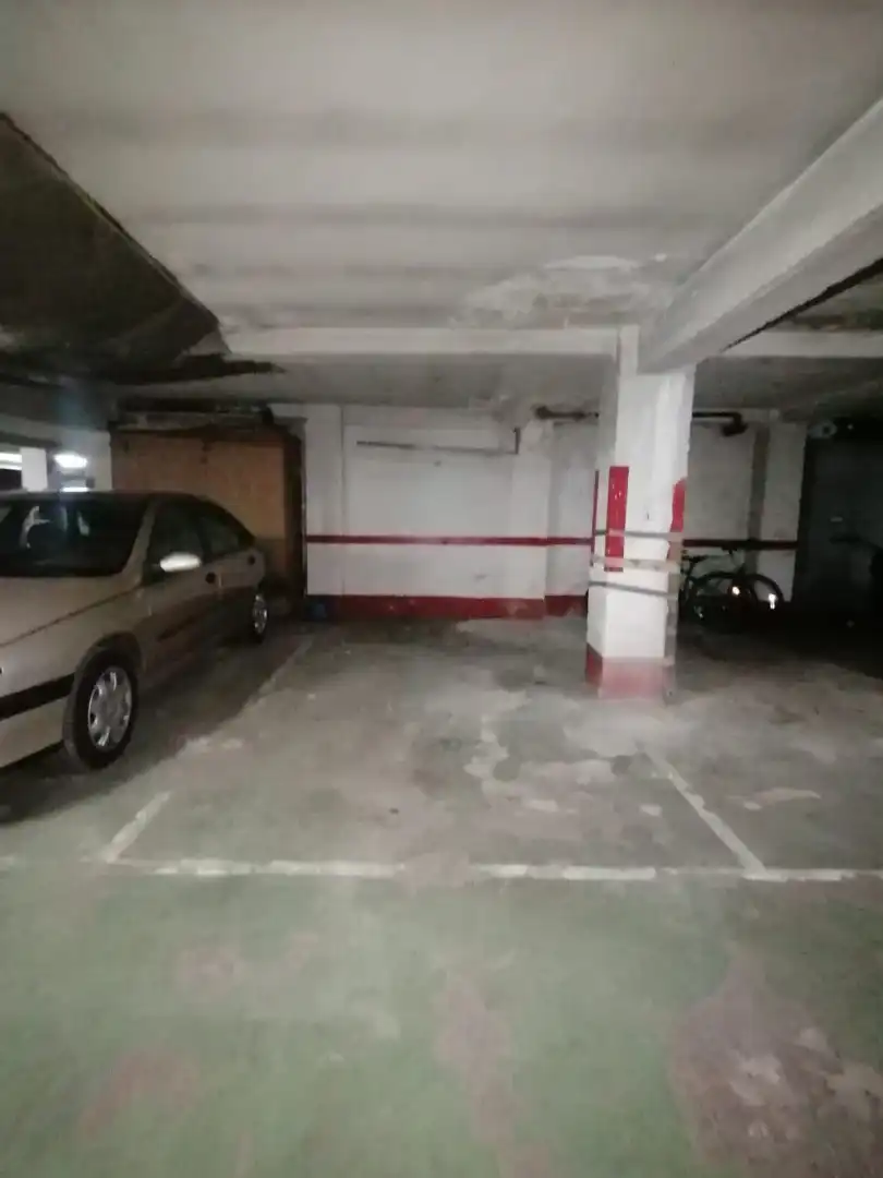 Aparcament de Garatge en venda en Gijón 
