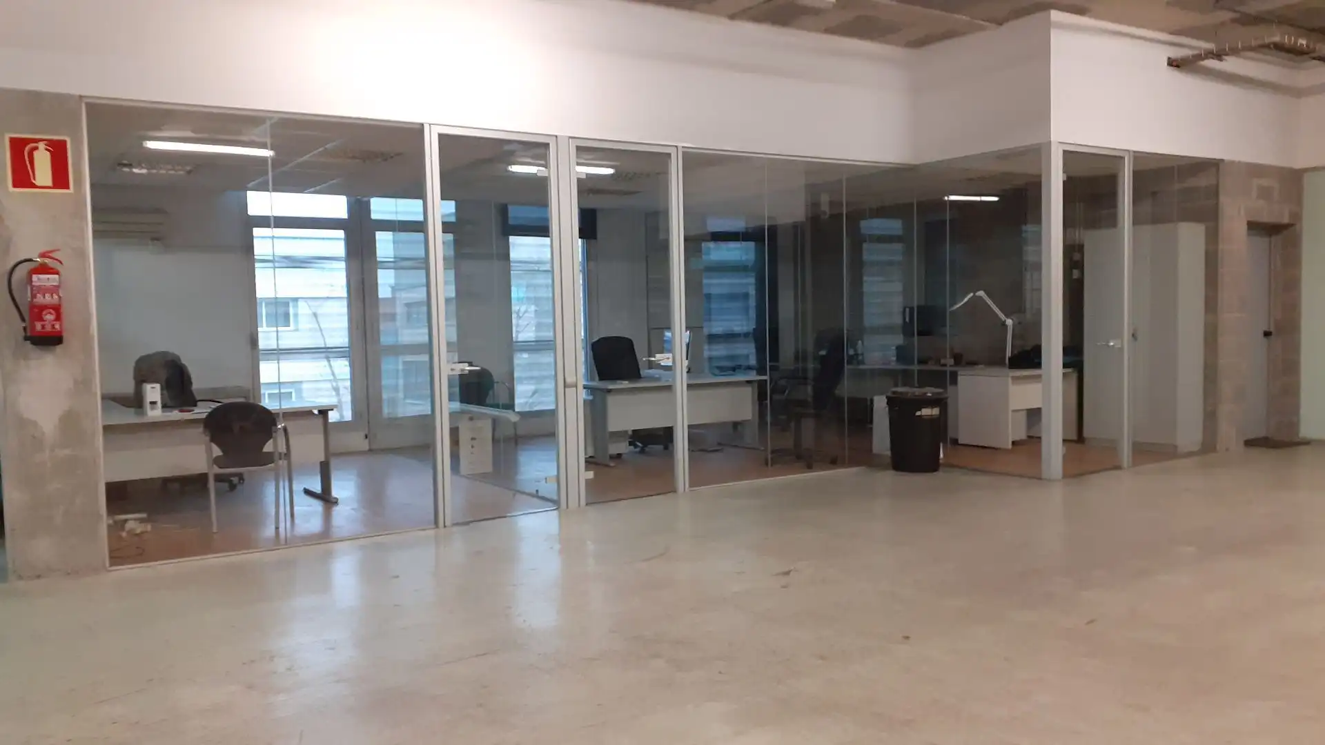 Fabrikhallen zum Verkauf in L'Hospitalet de Llobregat