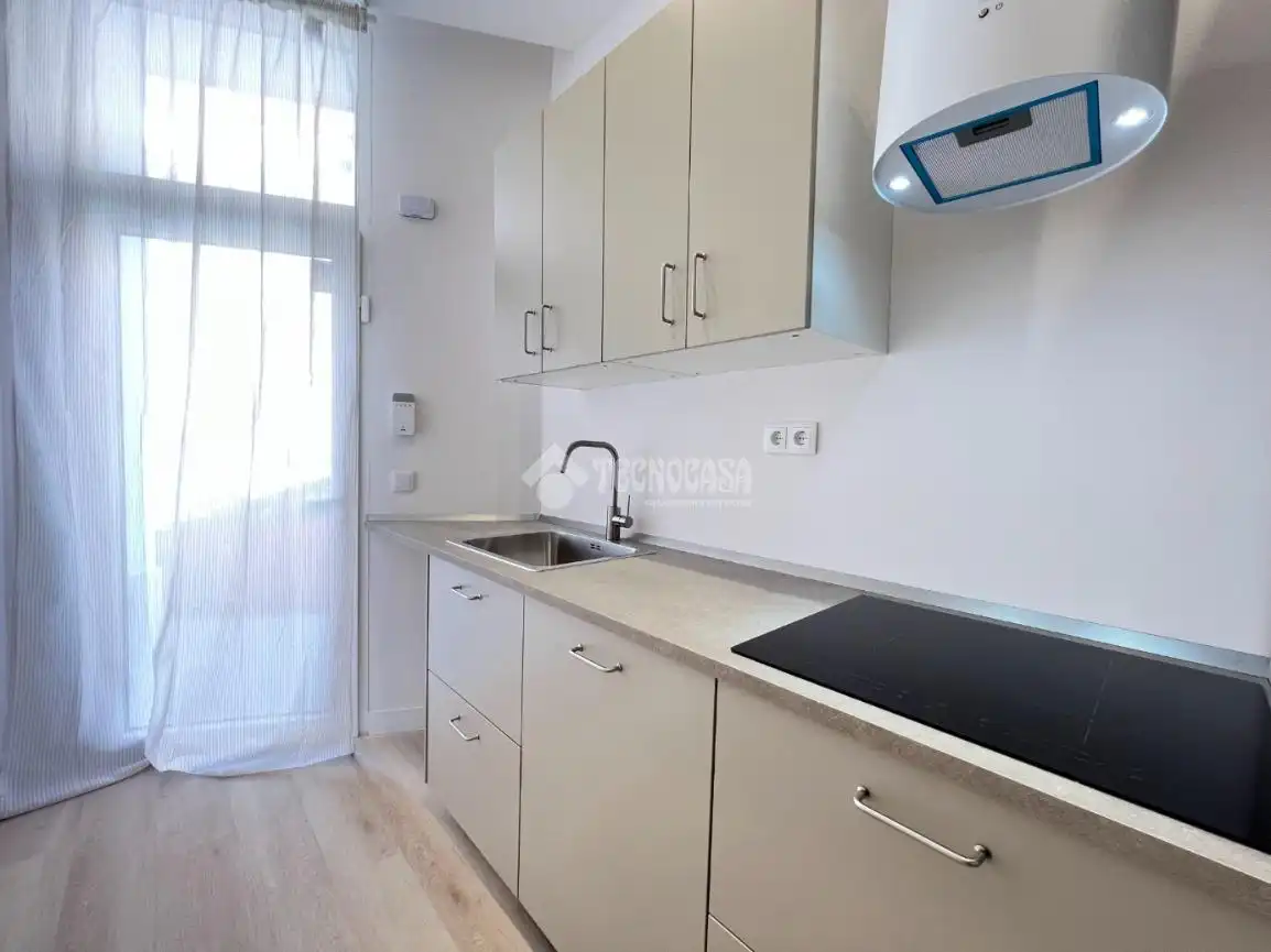 Cuina de Pis en venda en Madrid amb Aire condicionat